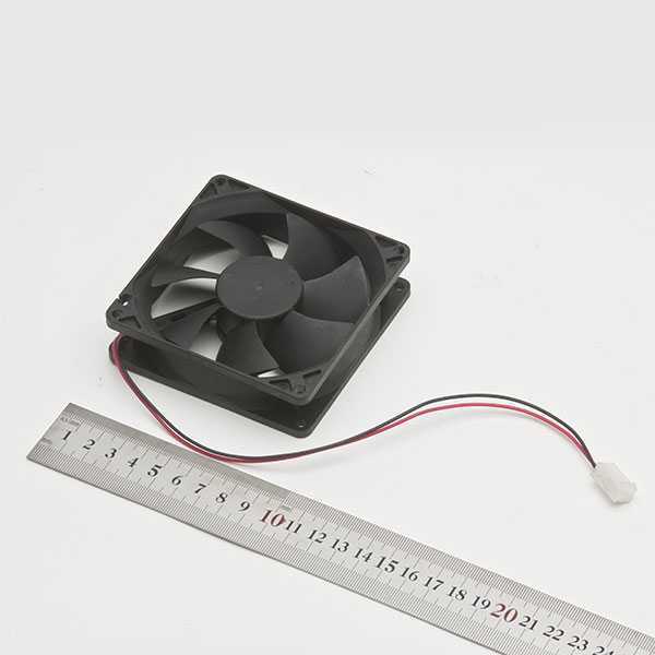 Вентилятор для облучателя-рециркулятора СH211-115 плас. кор.