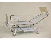 Кровать медицинская 2-х секционная модель 9100